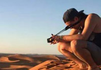 estudiante en el desierto